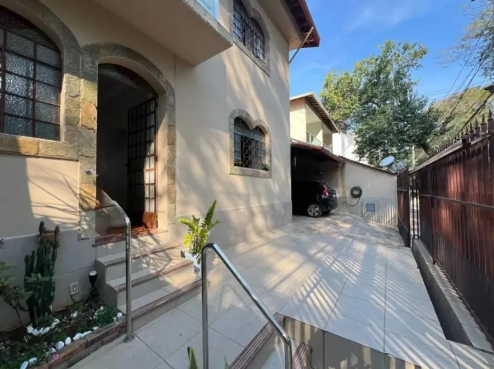 Casa, 4 quartos, 180 m² - Foto 1