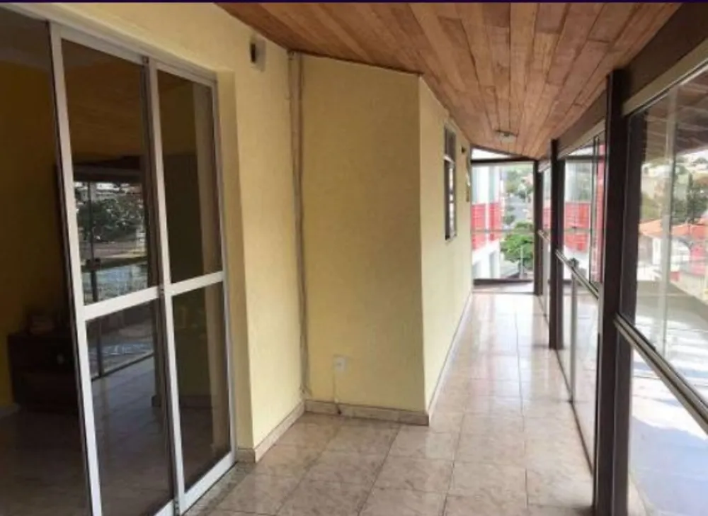 Casa, 8 quartos, 420 m² - Foto 1