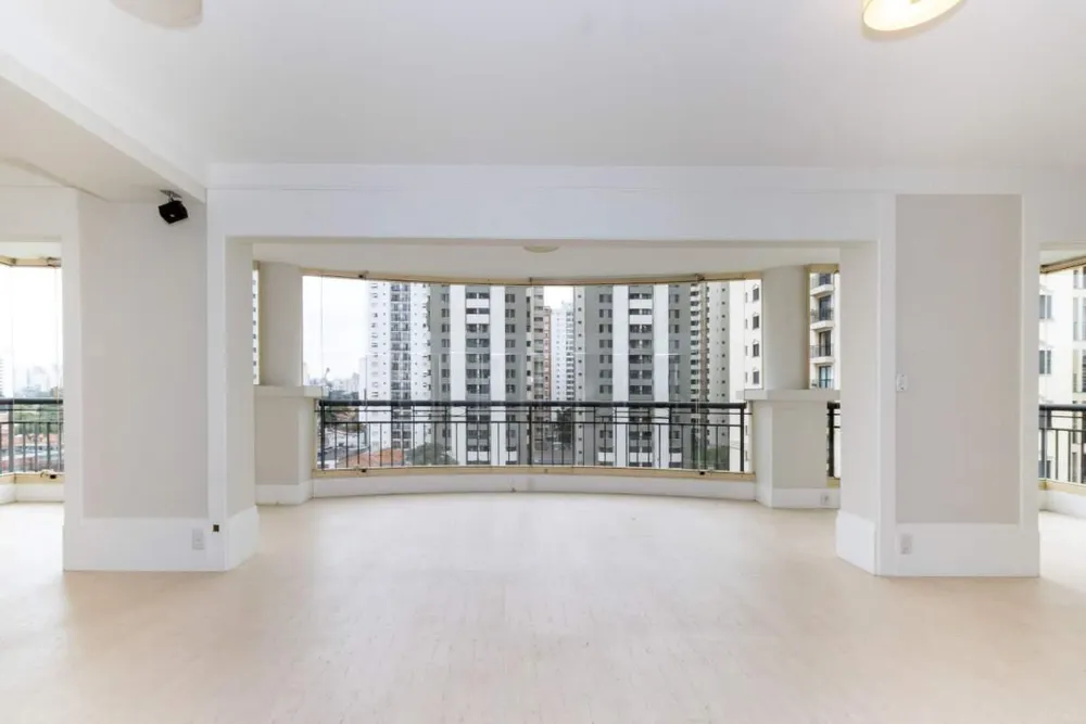 Apartamento, 3 quartos, 198 m² - Foto 1