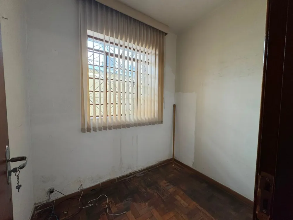 Casa, 4 quartos, 300 m² - Foto 4