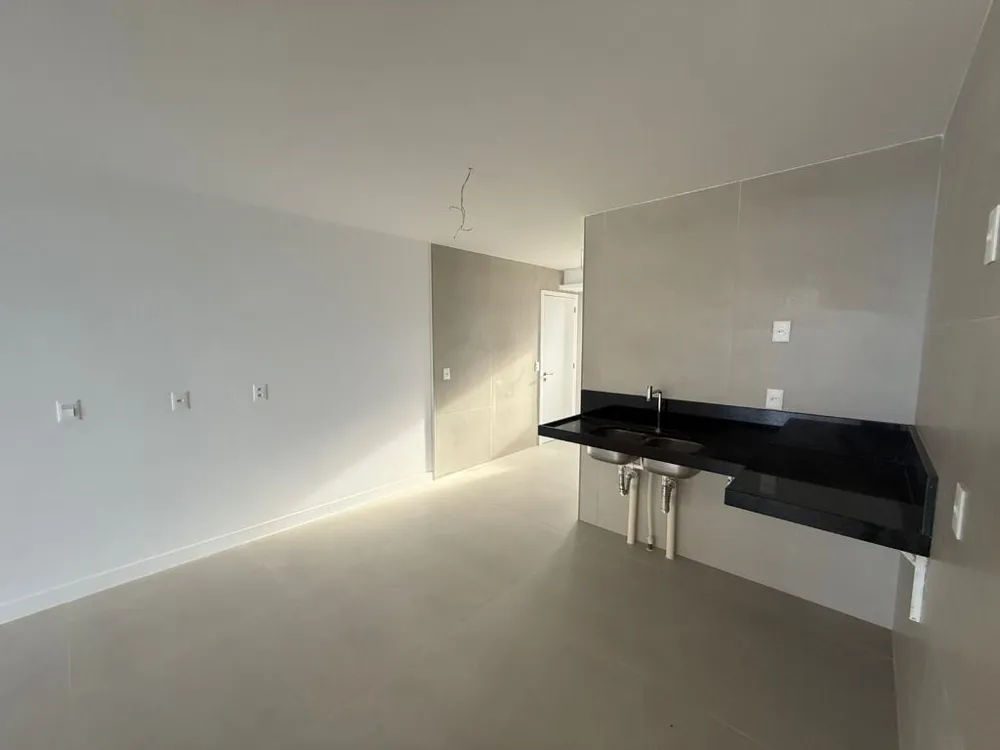 Apartamento, 3 quartos, 131 m² - Foto 2