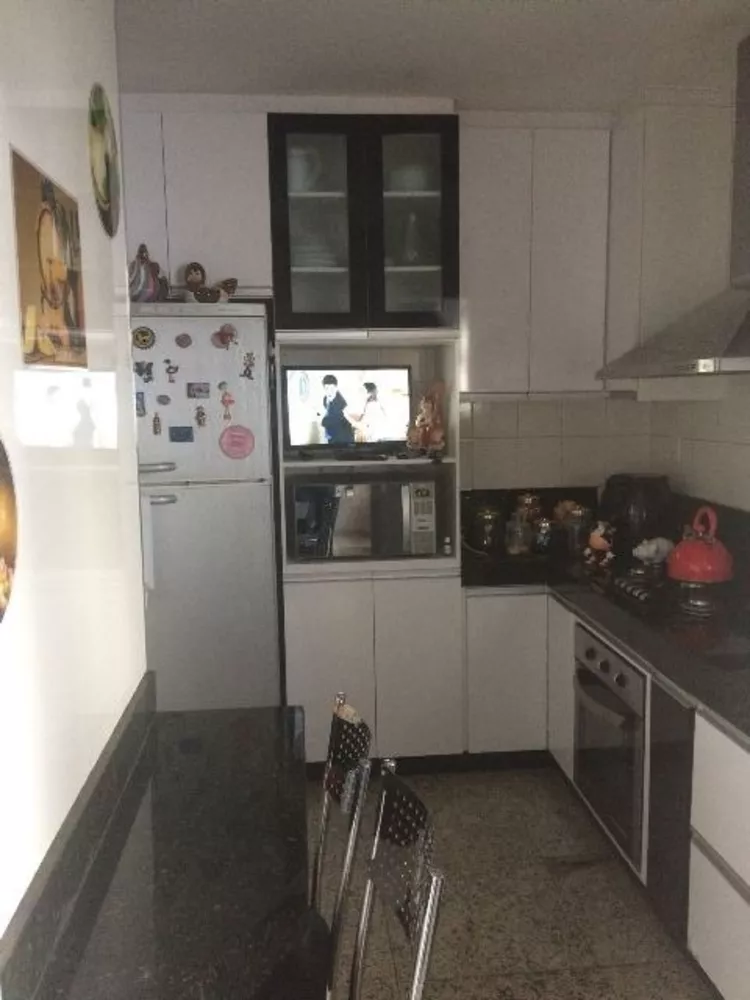 Cobertura à venda com 3 quartos, 247m² - Foto 3