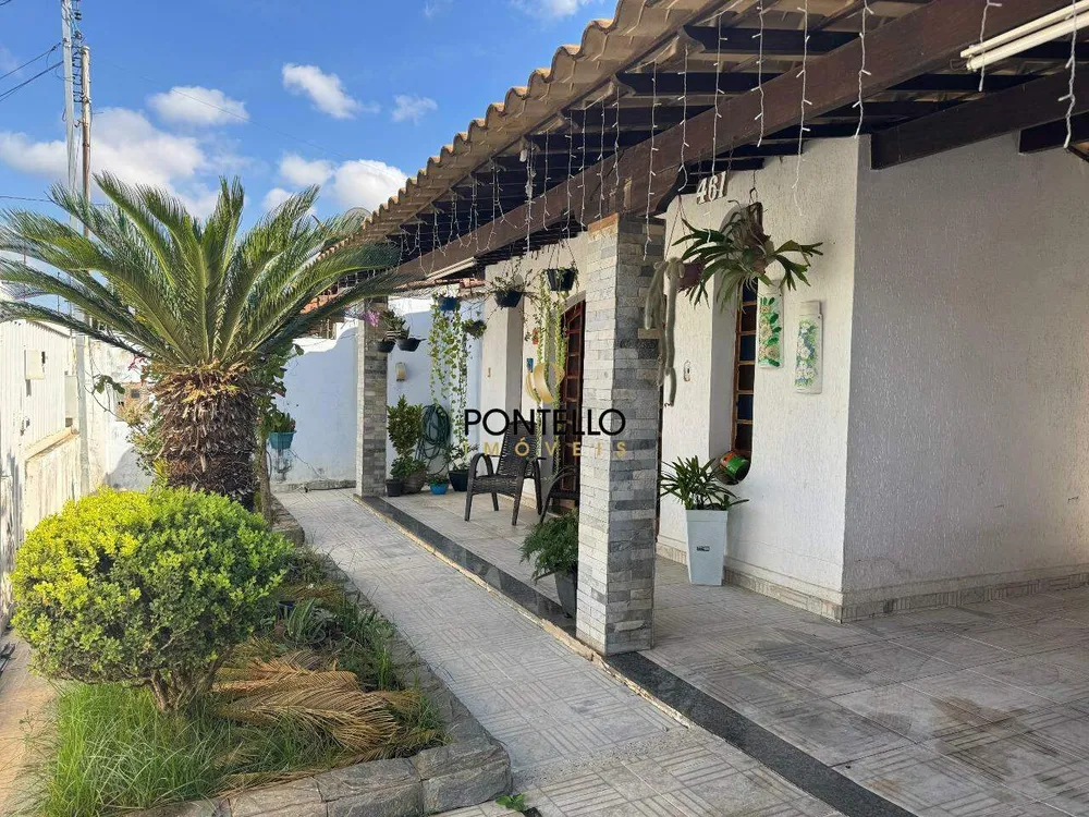Casa, 3 quartos, 229 m² - Foto 2