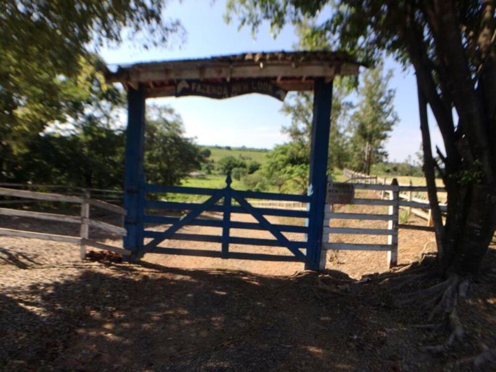 Fazenda à venda com 5 quartos, 192m² - Foto 1