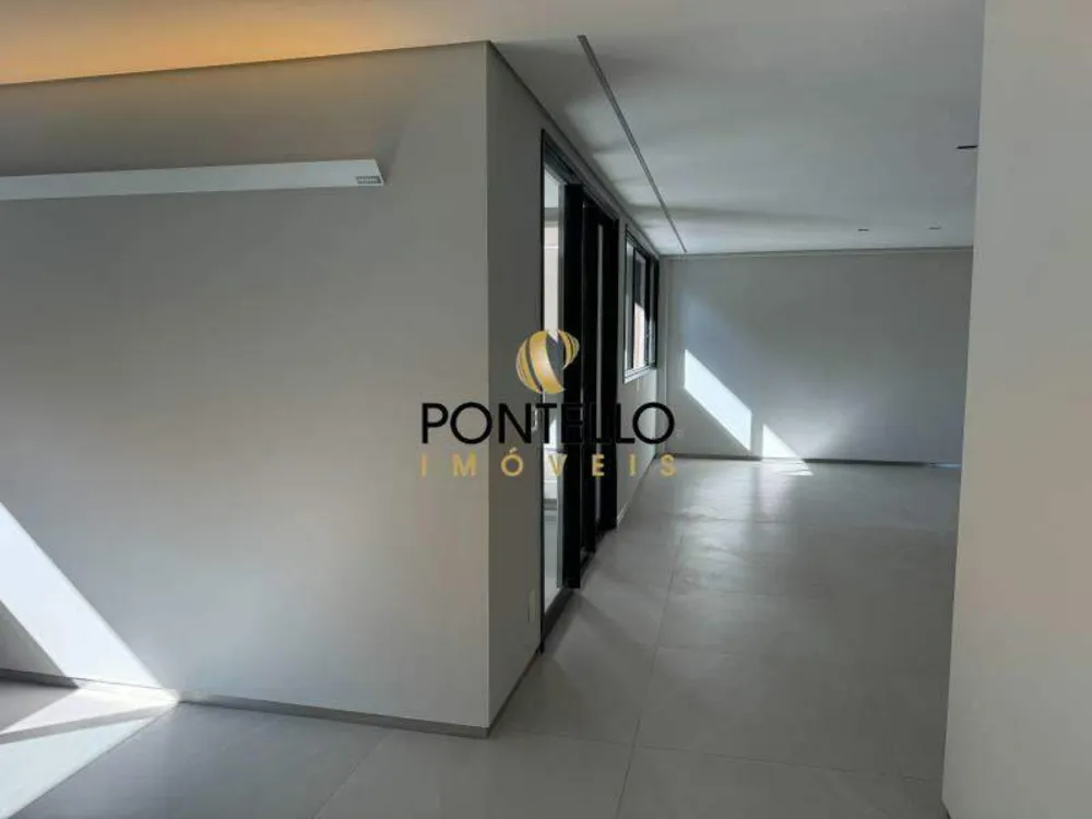 Apartamento, 3 quartos, 138 m² - Foto 2