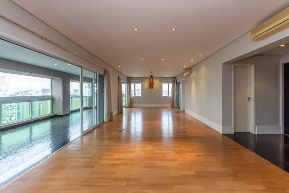 Apartamento, 4 quartos, 233 m² - Foto 1