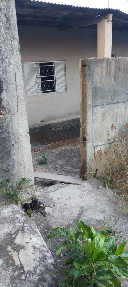 Casa à venda com 3 quartos, 360m² - Foto 4