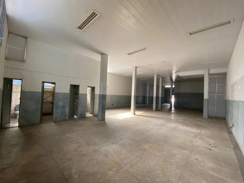 Depósito-Galpão, 220 m² - Foto 1