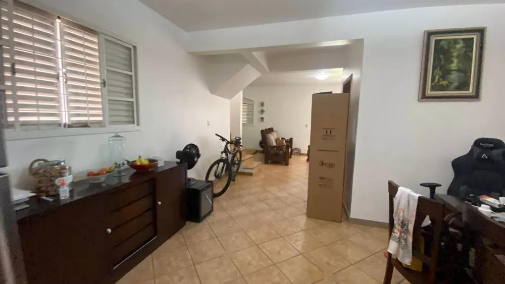 Casa à venda com 4 quartos, 232m² - Foto 7