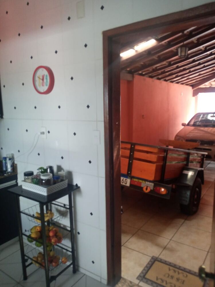 Casa à venda com 3 quartos, 200m² - Foto 4