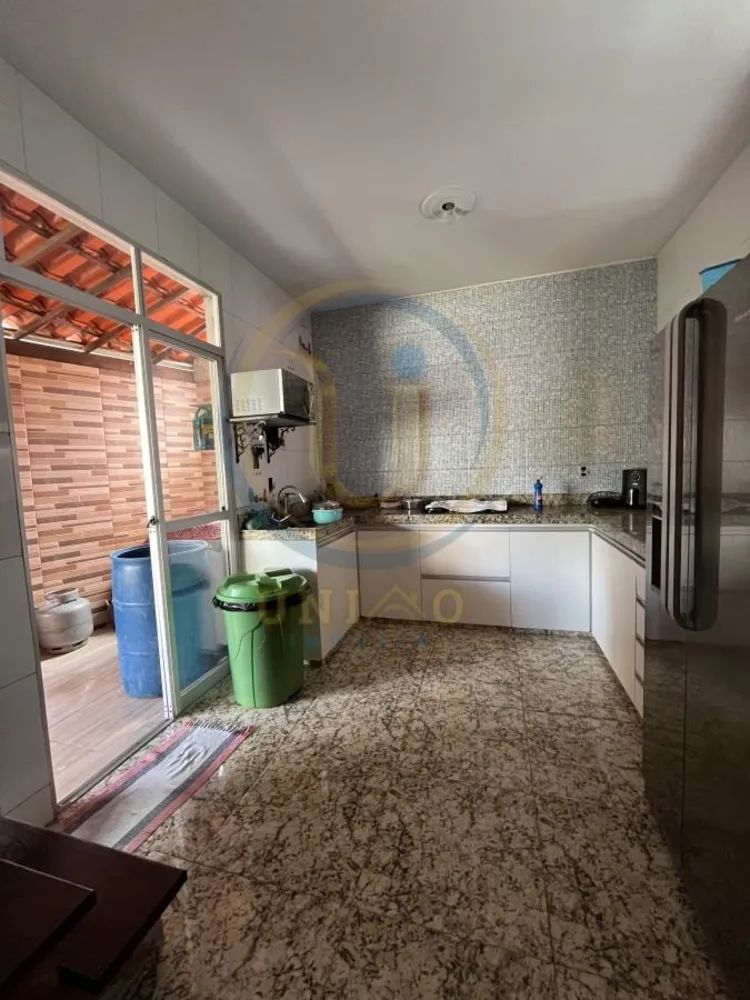 Casa, 5 quartos, 271 m² - Foto 6