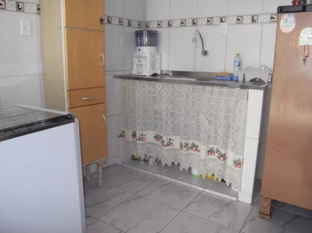 Casa à venda com 4 quartos, 150m² - Foto 15