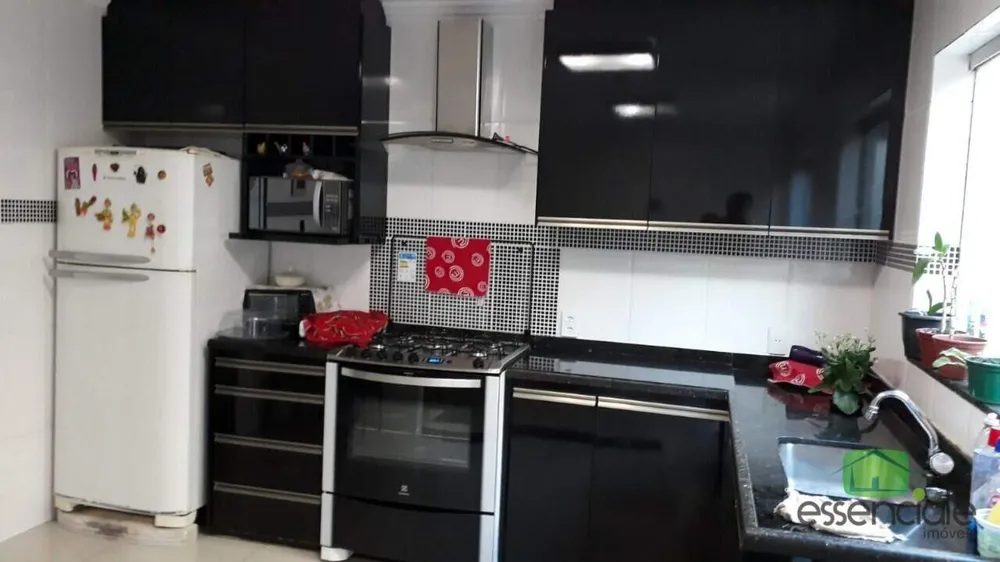 Casa, 4 quartos, 230 m² - Foto 4
