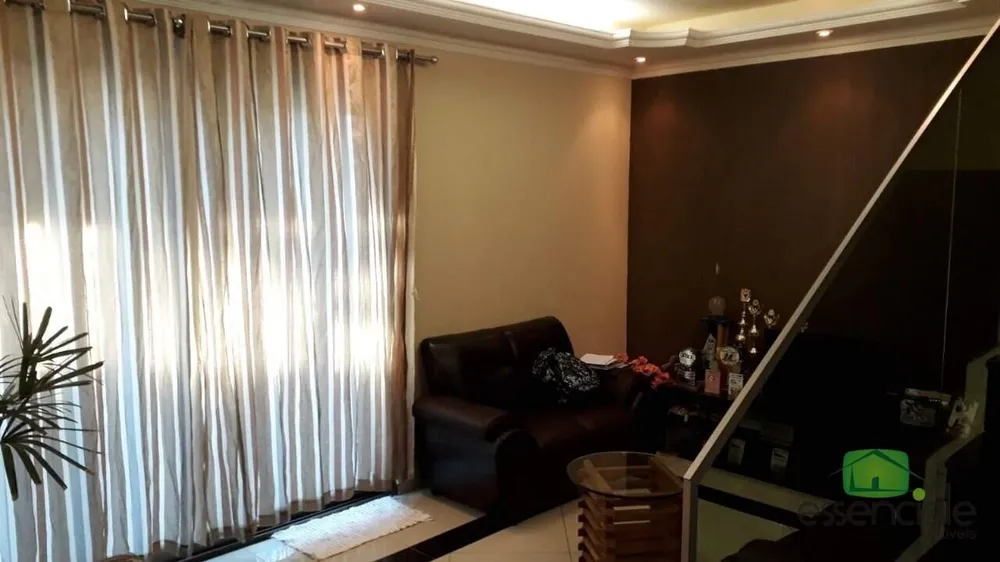 Casa, 4 quartos, 230 m² - Foto 3