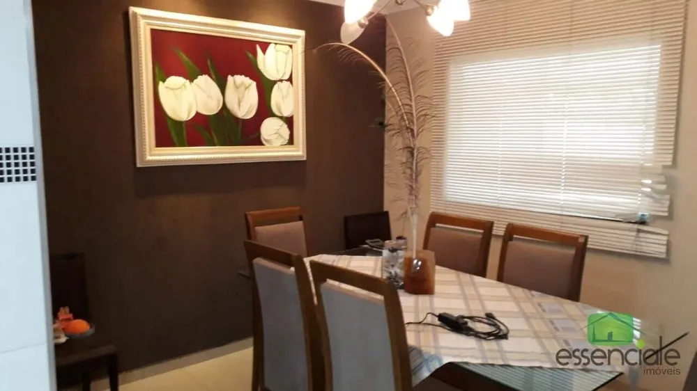 Casa, 4 quartos, 230 m² - Foto 2