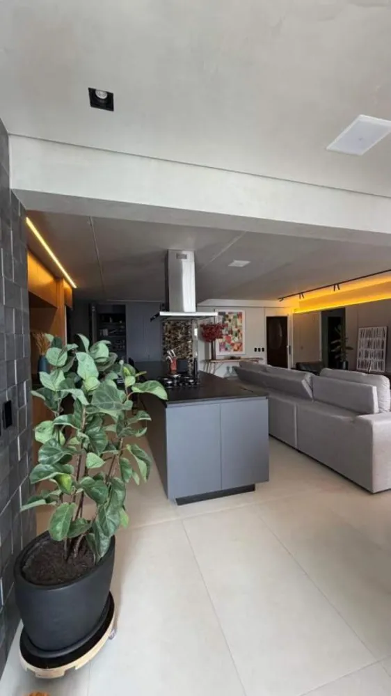 Apartamento, 3 quartos, 160 m² - Foto 2