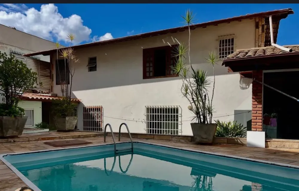 Casa, 4 quartos, 321 m² - Foto 1