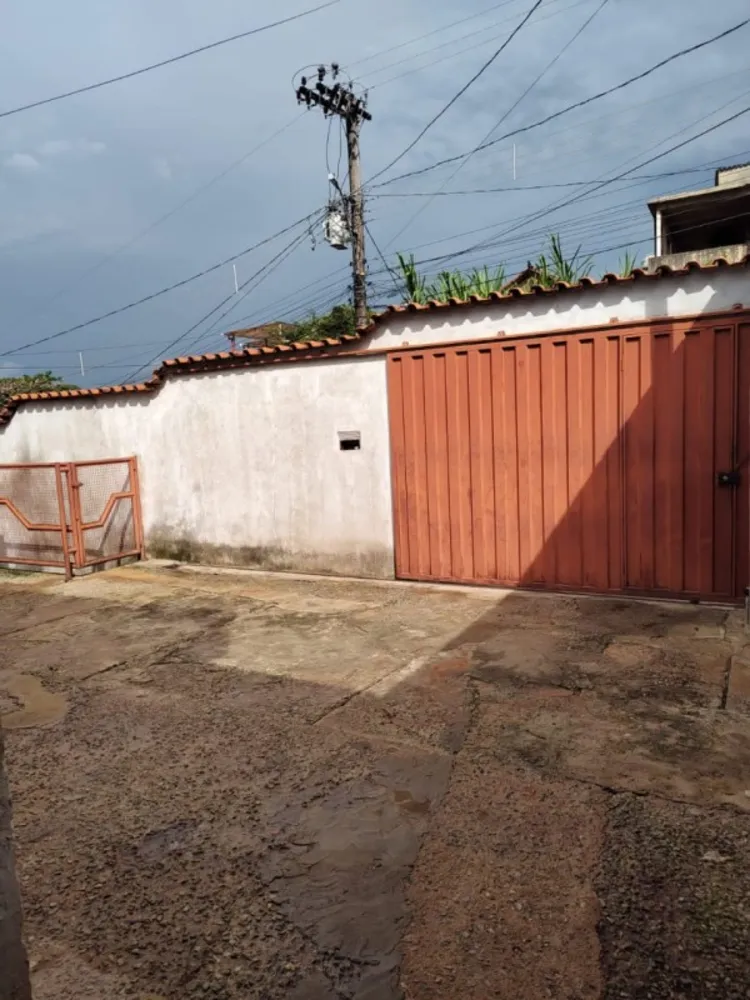 Casa, 4 quartos, 202 m² - Foto 1