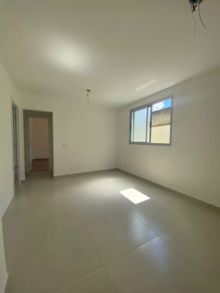 Apartamento à venda com 3 quartos, 79m² - Foto 7