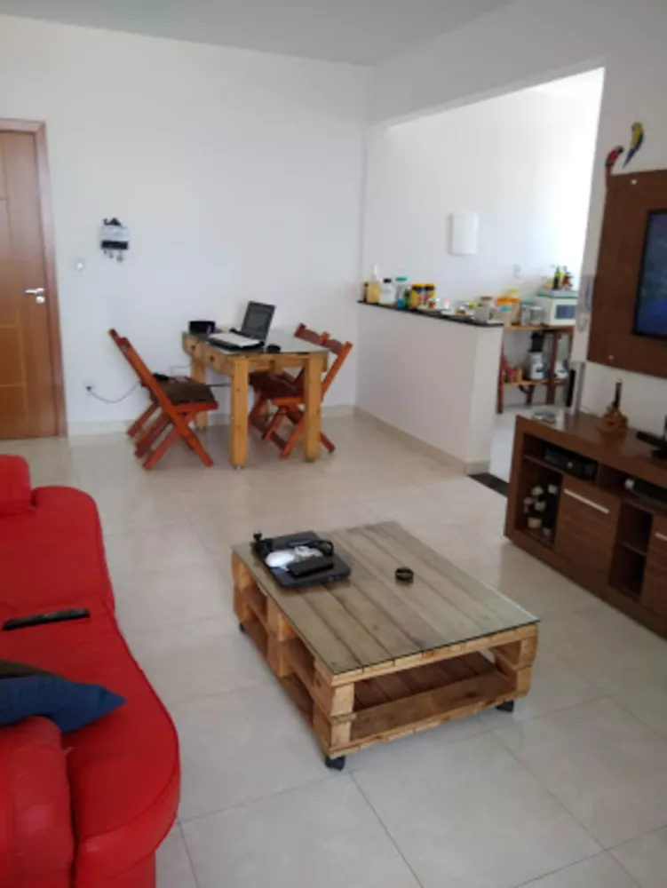 Apartamento à venda com 2 quartos, 70m² - Foto 3