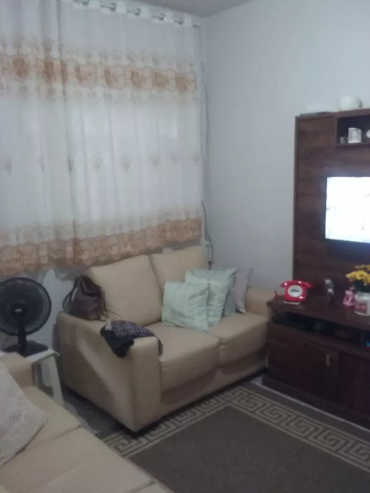 Casa à venda com 2 quartos, 190m² - Foto 3