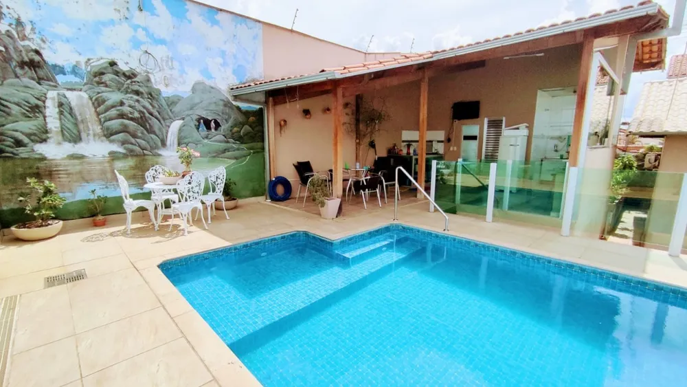 Casa, 4 quartos, 702 m² - Foto 1