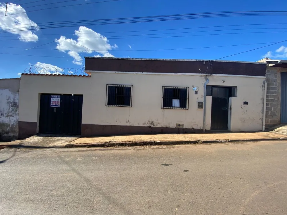 Casa, 4 quartos, 140 m² - Foto 1