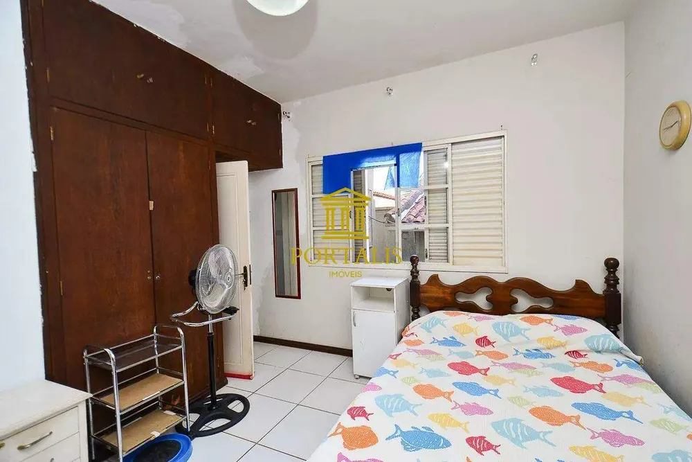Casa, 6 quartos, 239 m² - Foto 4