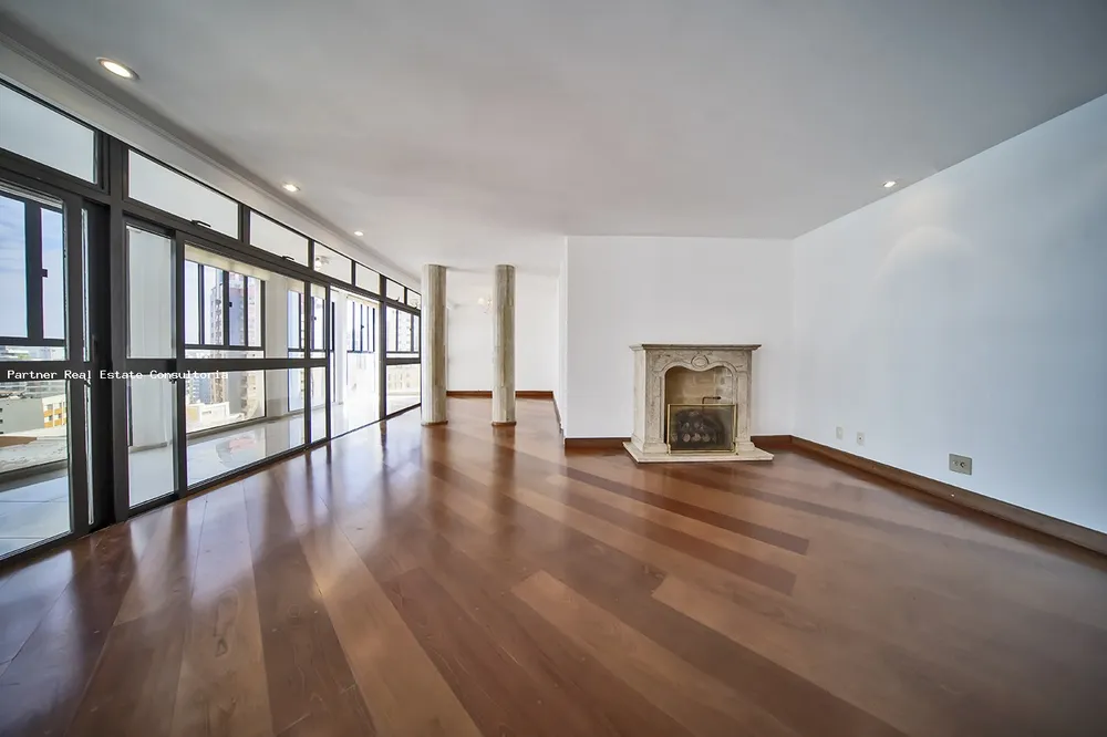 Apartamento, 3 quartos, 215 m² - Foto 1