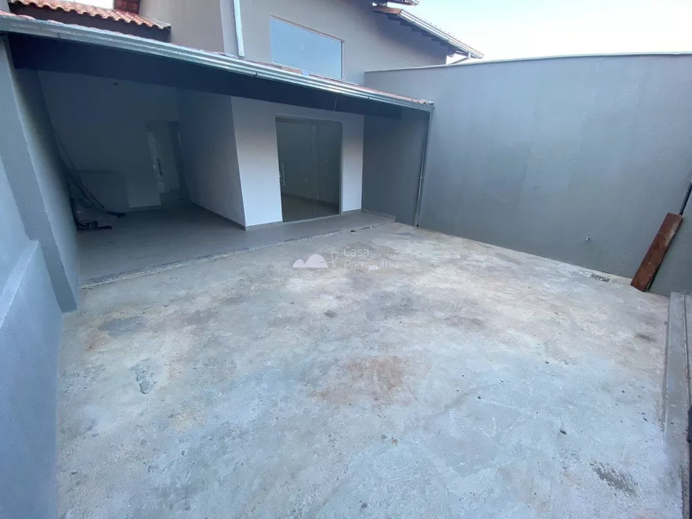 Casa à venda com 3 quartos, 360m² - Foto 1