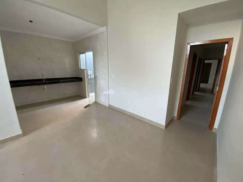 Casa à venda com 3 quartos, 360m² - Foto 2