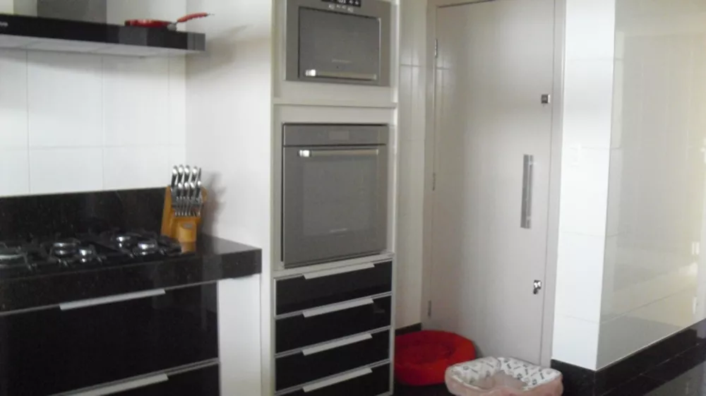 Apartamento à venda com 4 quartos, 134m² - Foto 4