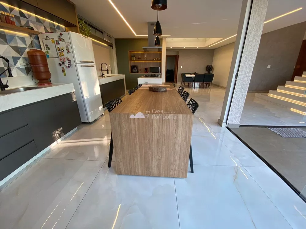 Casa à venda com 4 quartos, 520m² - Foto 10