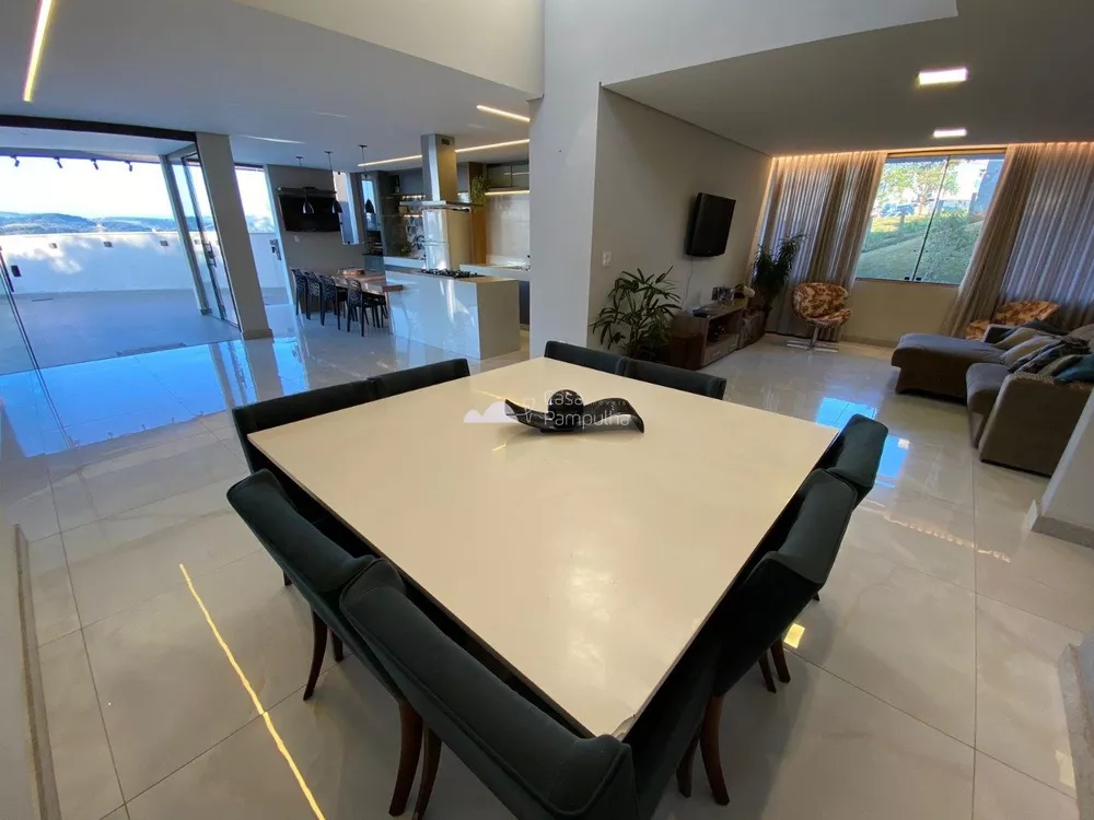 Casa à venda com 4 quartos, 520m² - Foto 3