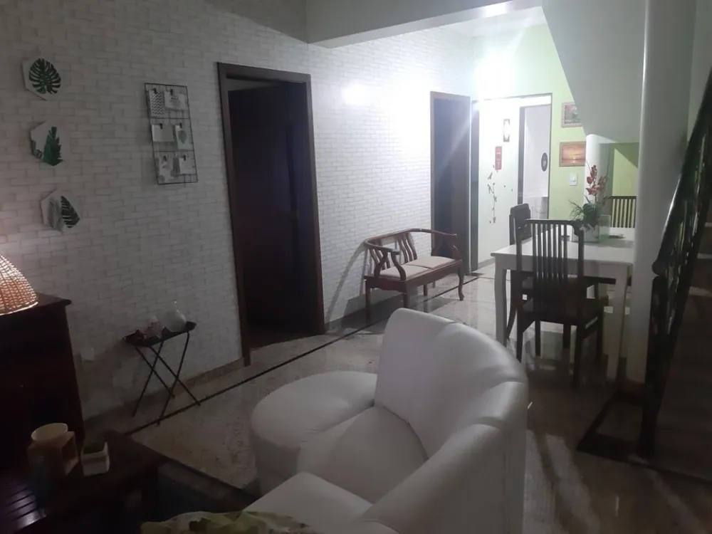 Casa, 3 quartos, 240 m² - Foto 4