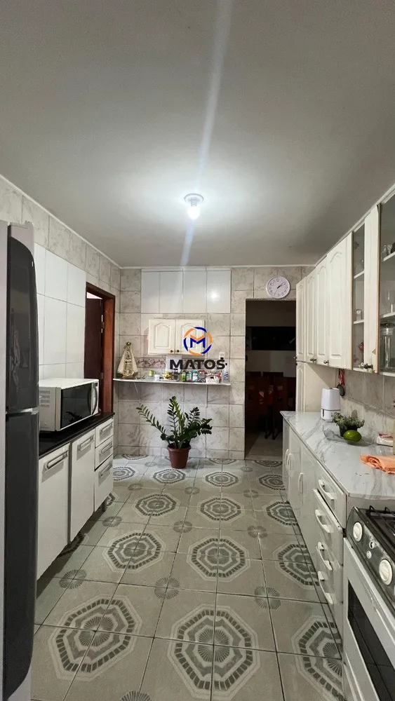 Casa, 4 quartos, 240 m² - Foto 9