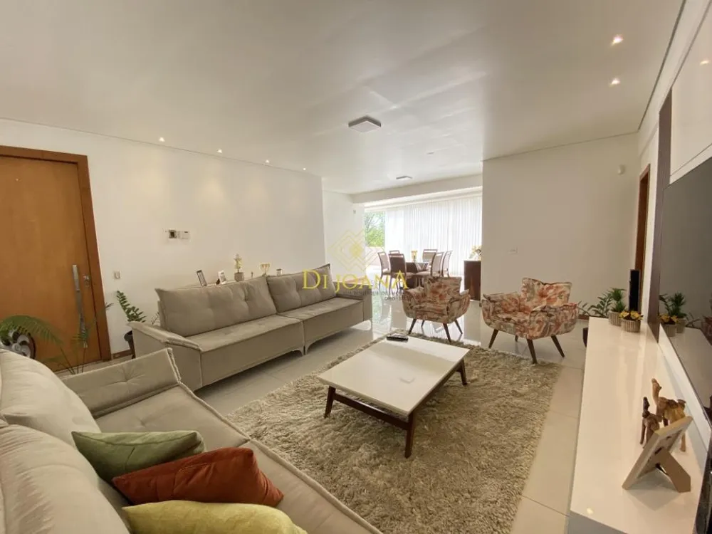 Apartamento, 4 quartos, 244 m² - Foto 2
