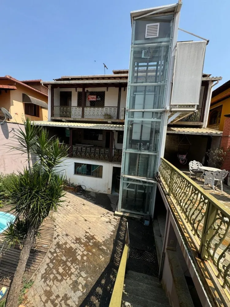Casa, 4 quartos, 405 m² - Foto 1