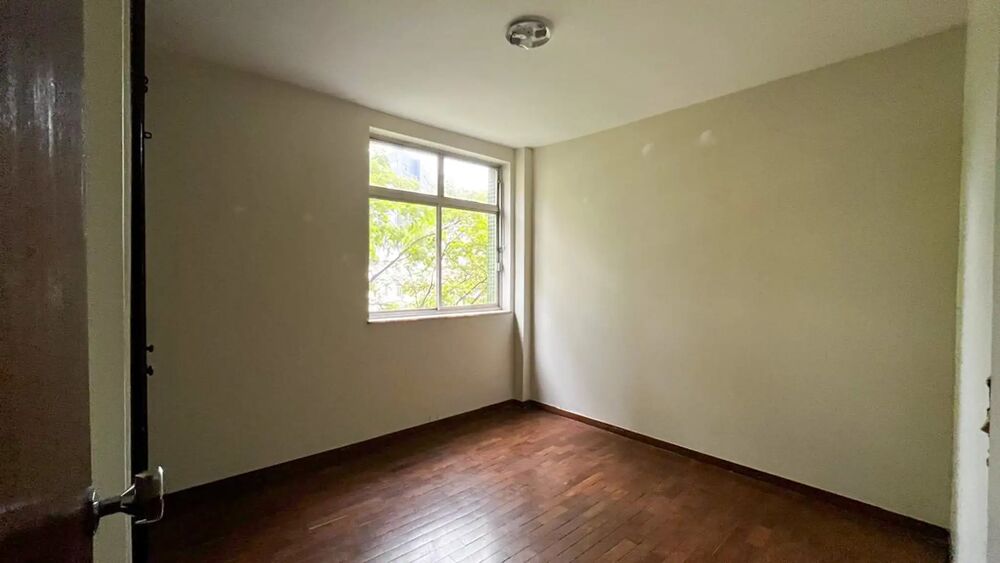 Apartamento à venda com 4 quartos, 160m² - Foto 5