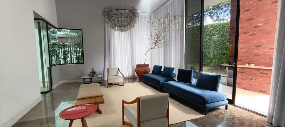 Casa, 4 quartos, 380 m² - Foto 1