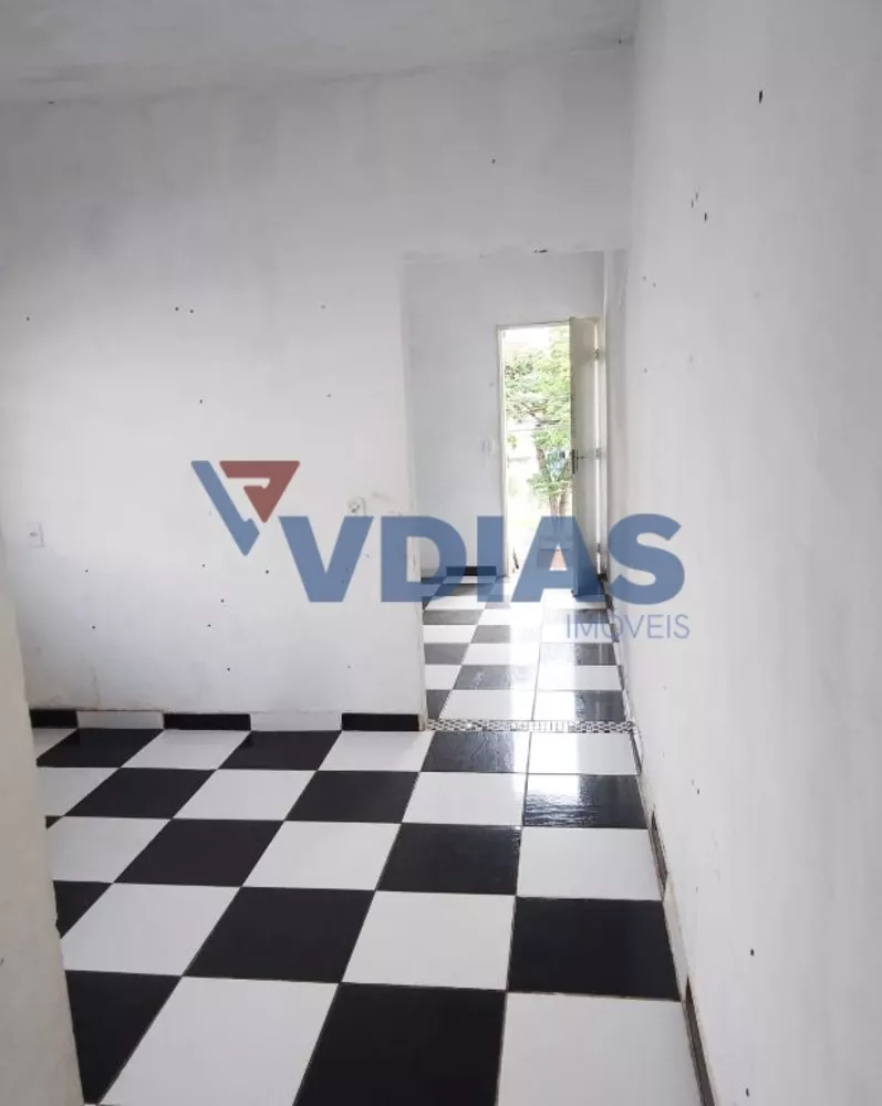 Casa à venda com 2 quartos, 125m² - Foto 4