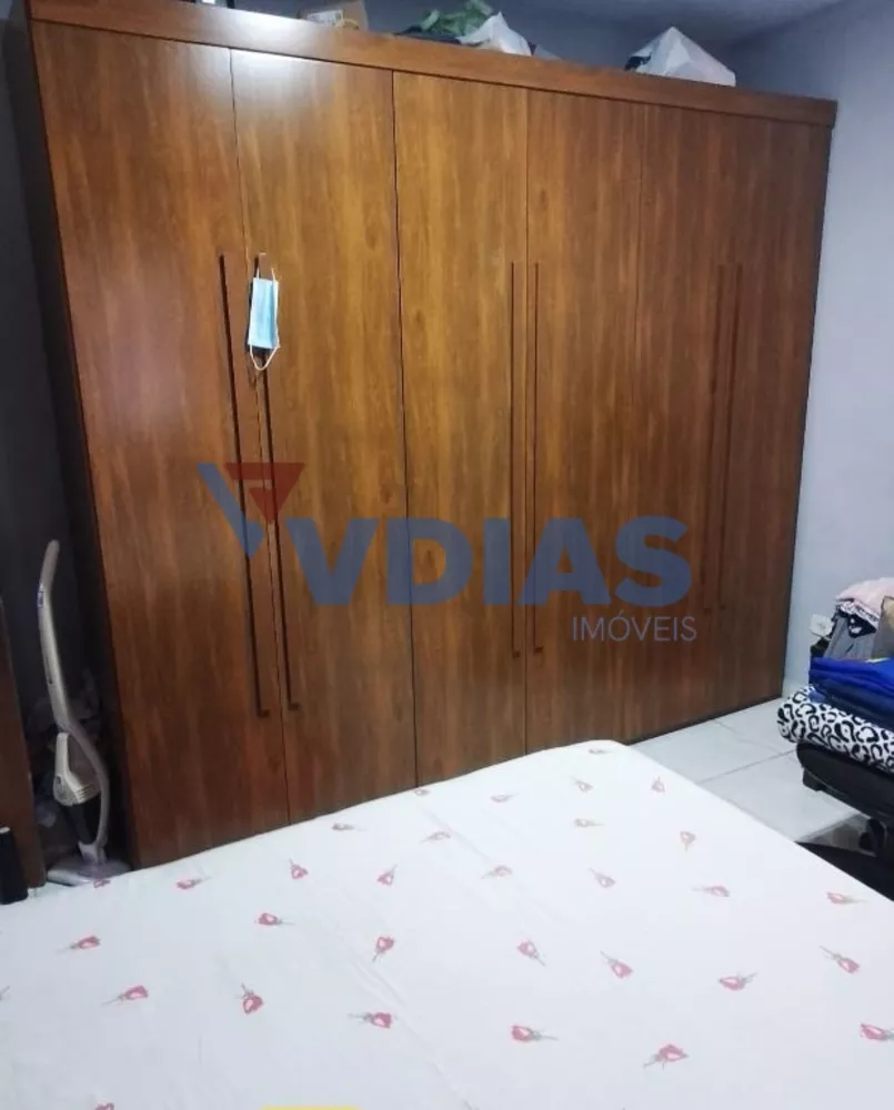 Casa à venda com 2 quartos, 125m² - Foto 12