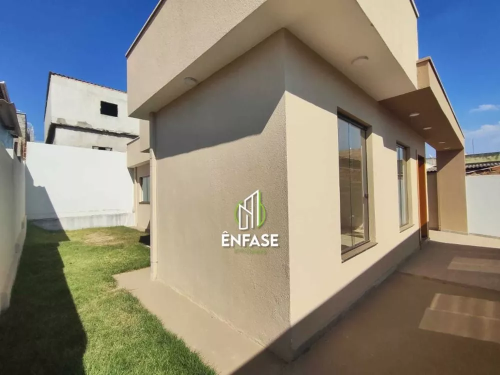 Casa à venda com 3 quartos, 180m² - Foto 4