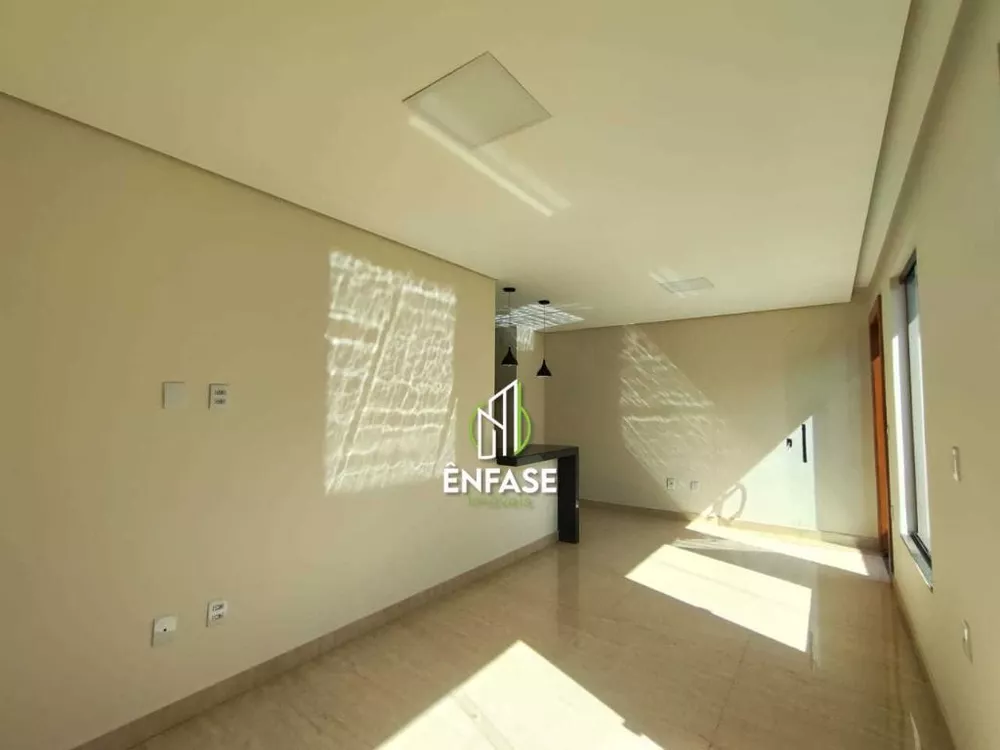 Casa à venda com 3 quartos, 180m² - Foto 6