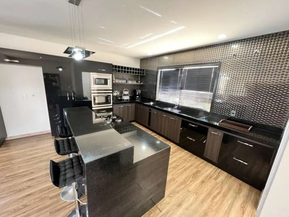 Casa, 3 quartos, 570 m² - Foto 3