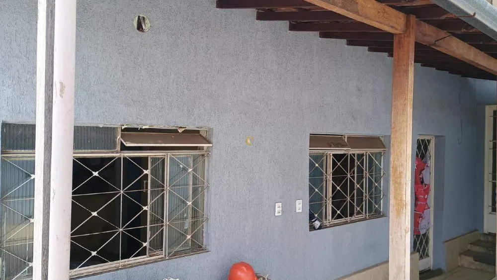 Casa, 2 quartos, 216 m² - Foto 1