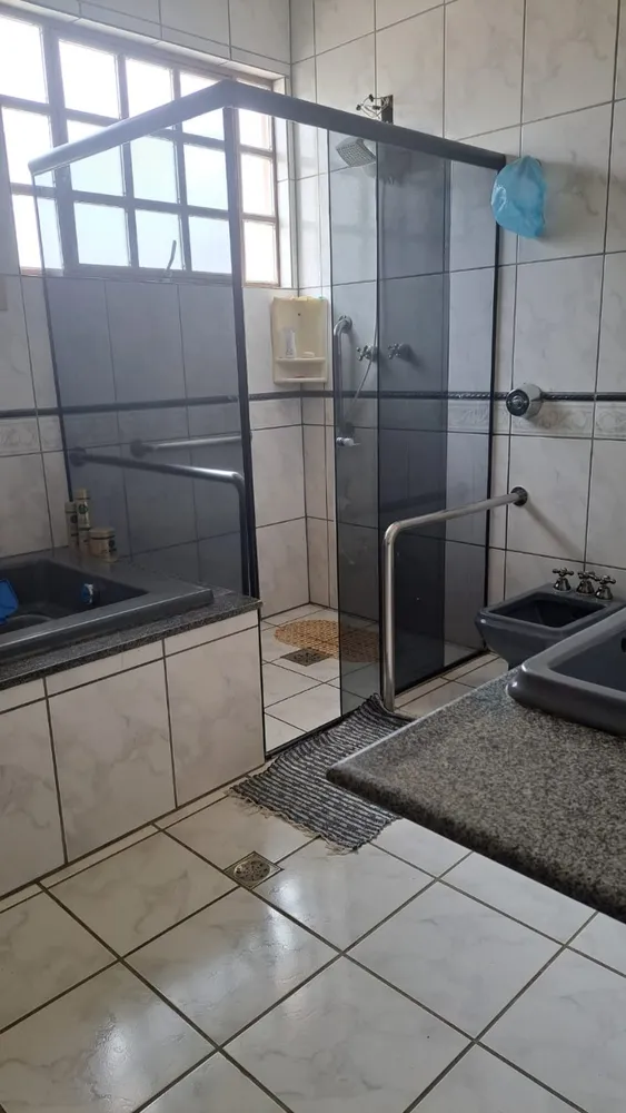Casa, 4 quartos, 270 m² - Foto 10