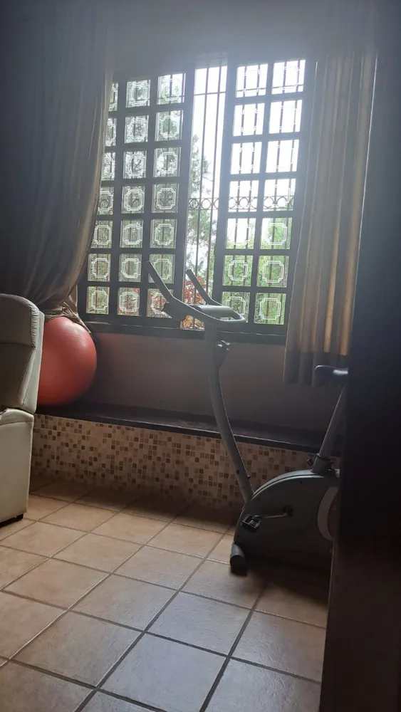 Casa, 4 quartos, 270 m² - Foto 9