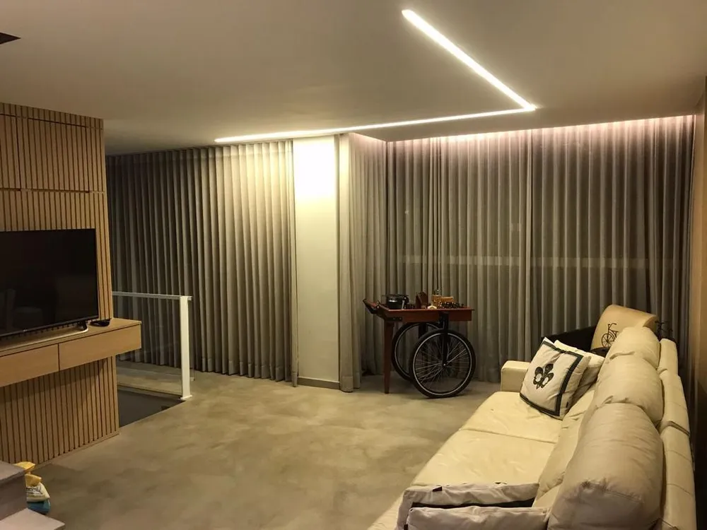 Cobertura, 3 quartos, 218 m² - Foto 1