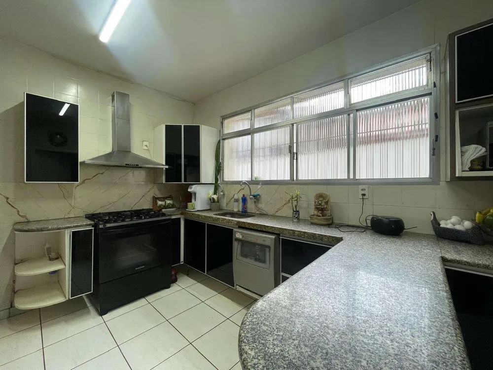 Casa, 5 quartos, 325 m² - Foto 3